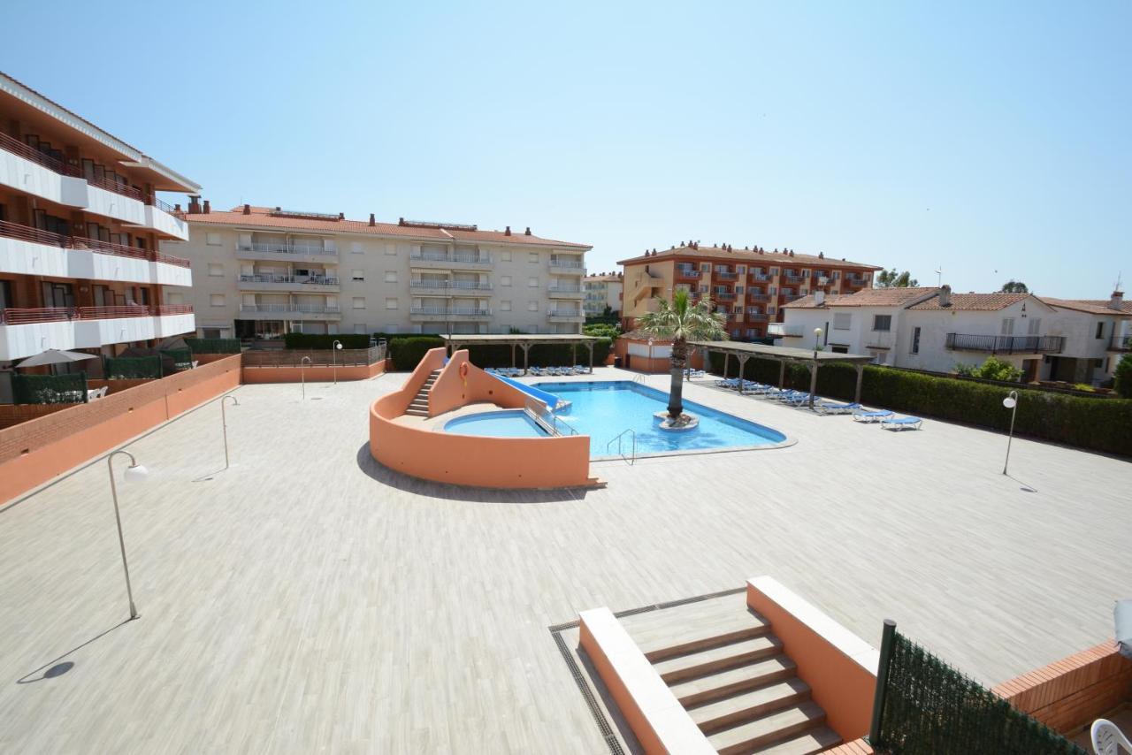 Apartamentos familiares Sa Gavina Gaudí L'Estartit Exterior foto