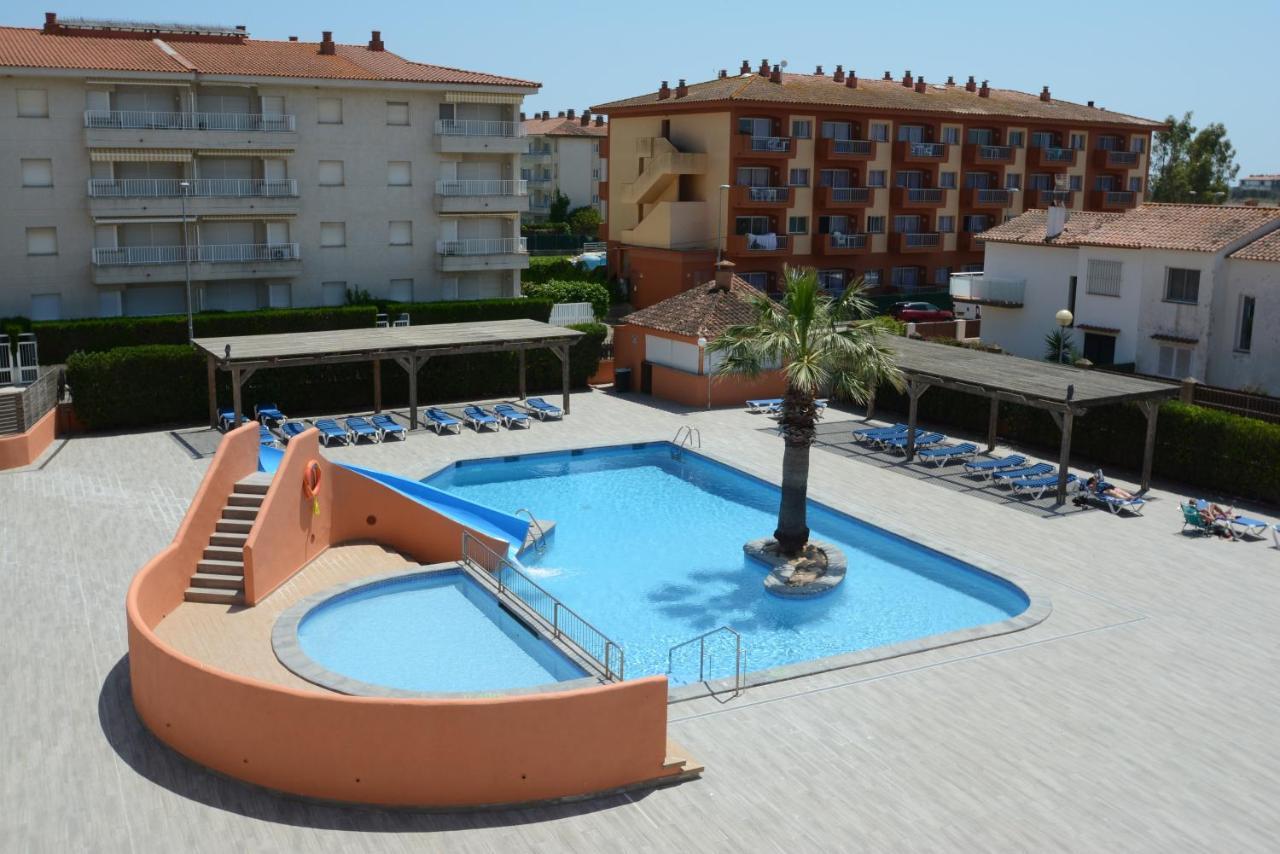 Apartamentos familiares Sa Gavina Gaudí L'Estartit Exterior foto
