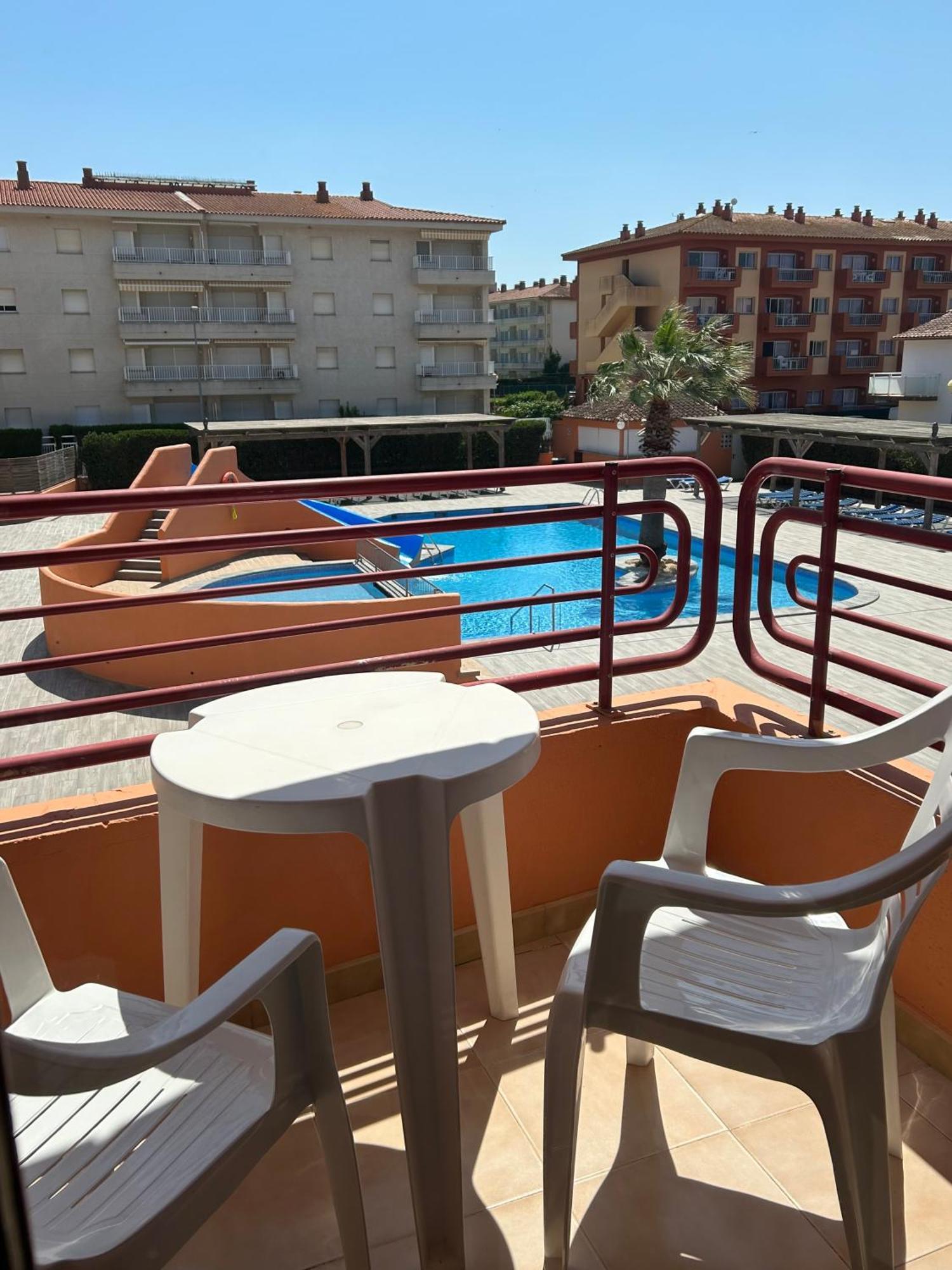Apartamentos familiares Sa Gavina Gaudí L'Estartit Exterior foto