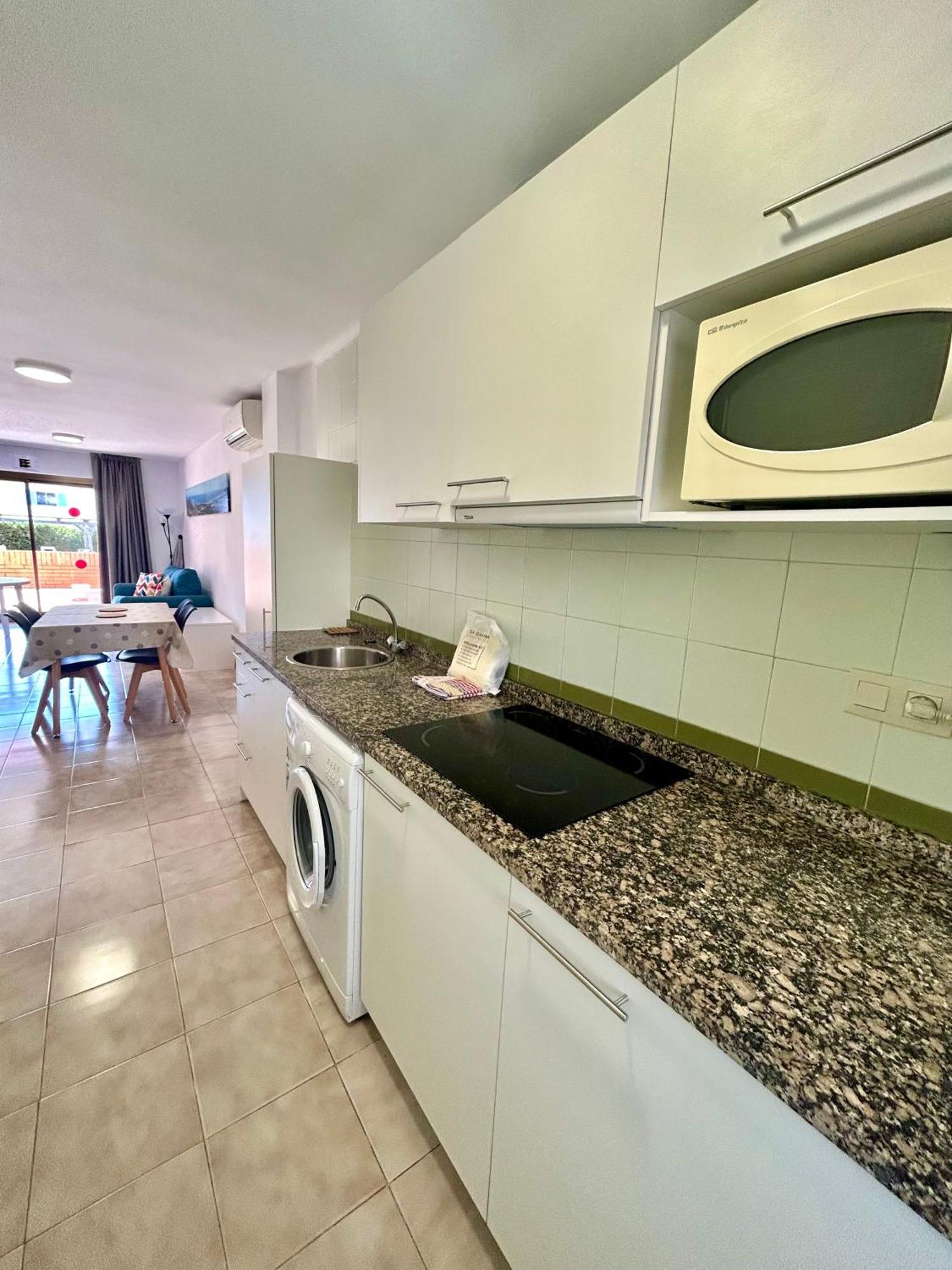 Apartamentos familiares Sa Gavina Gaudí L'Estartit Exterior foto